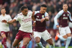 Đã tìm ra điểm yếu chết người của Arsenal